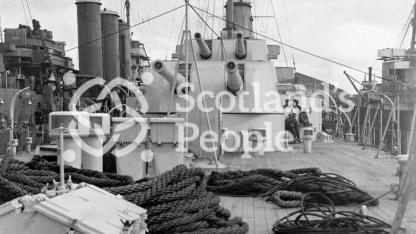 HMAS Australia (512) HMAS Australia (512)