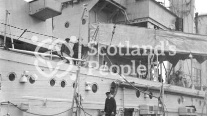 HMAS Australia (512) HMAS Australia (512)
