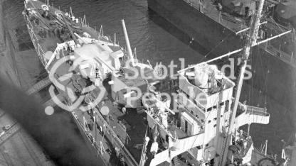 HMAS Australia (512) HMAS Australia (512)