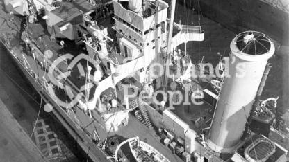 HMAS Australia (512) HMAS Australia (512)