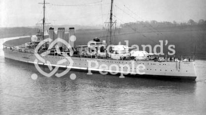 HMAS Australia (512) HMAS Australia (512)