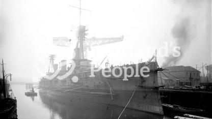 HMAS Australia (402) HMAS Australia (402)