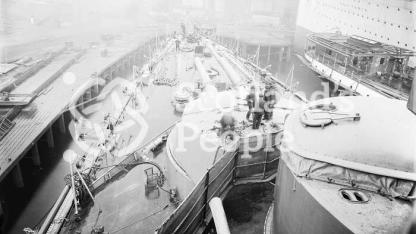 HMAS Australia (402) HMAS Australia (402)