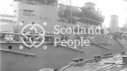 HMAS Australia (402) HMAS Australia (402)