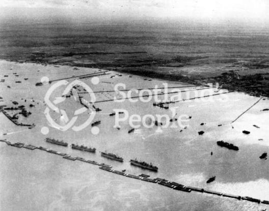 Mulberry harbours in Normandy, 1944-1945 Mulberry harbours in Normandy, 1944-1945