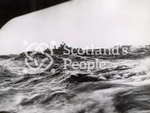 Destroyer at sea, 1939-1945 Destroyer at sea, 1939-1945