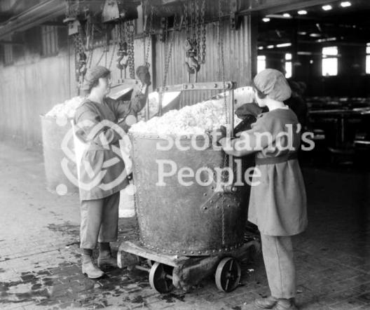 Removal of nitrocotton waste, HM Factory Gretna, 1918 Removal of nitrocotton waste, HM Factory Gretna, 1918