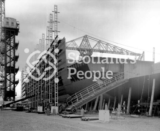 RMS Queen Elizabeth 2 under construction, 1966 RMS Queen Elizabeth 2 under construction, 1966