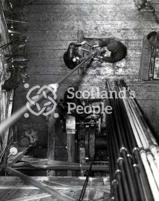 Removing boring rods in the Forth, 1955 Removing boring rods in the Forth, 1955