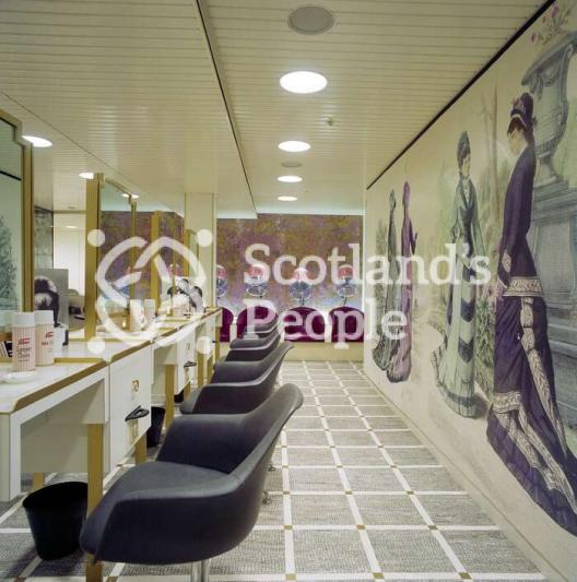 Ladies hairdressing salon, QE2, 1969 Ladies hairdressing salon, QE2, 1969