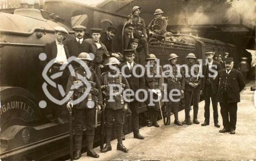 Soldiers at Galashiels Station, c 1916 Soldiers at Galashiels Station, c 1916