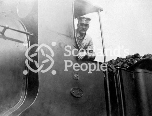 North British Railway locomotive and driver, c 1910 North British Railway locomotive and driver, c 1910