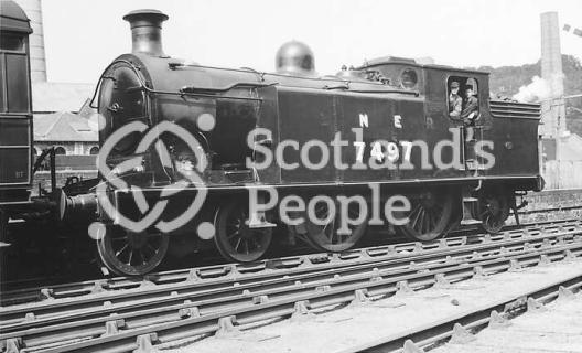 4-4-2T Reid Class C16 (NBR Class L) Atlantic Tank Engine No.7497 of the London and North Eastern Railway 4-4-2T Reid Class C16 (NBR Class L) Atlantic Tank Engine No.7497 of the London and North Eastern Railway