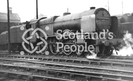 LMS Royal Scot Class 4-6-0 Locomotive No.6105 \"Cameron Highlander\" LMS Royal Scot Class 4-6-0 Locomotive No.6105 \"Cameron Highlander\"