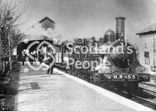 HR Barclay 2-4-0 Locomotive no.55 \"Cluny\" as rebuilt by Jones at Thurso Station HR Barclay 2-4-0 Locomotive no.55 \"Cluny\" as rebuilt by Jones at Thurso Station