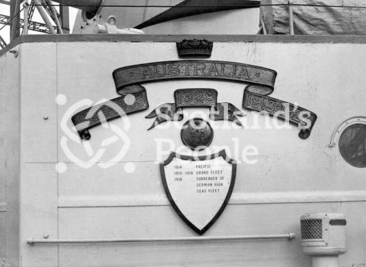 HMAS Australia (512) HMAS Australia (512)
