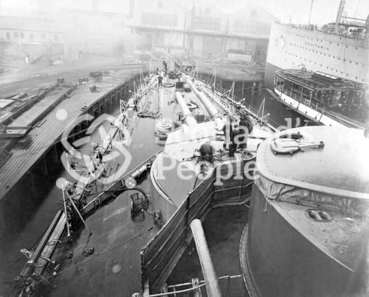 HMAS Australia (402) HMAS Australia (402)