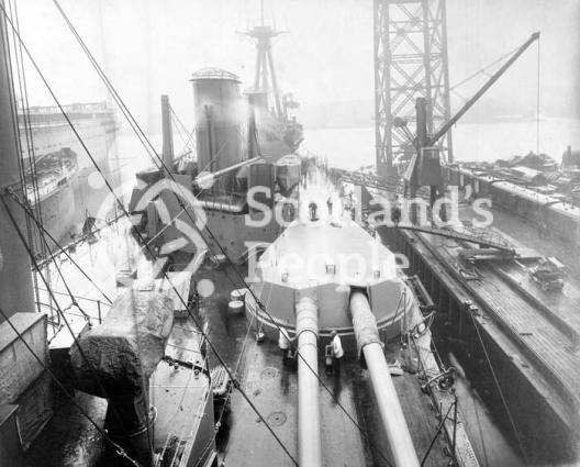 HMAS Australia (402) HMAS Australia (402)