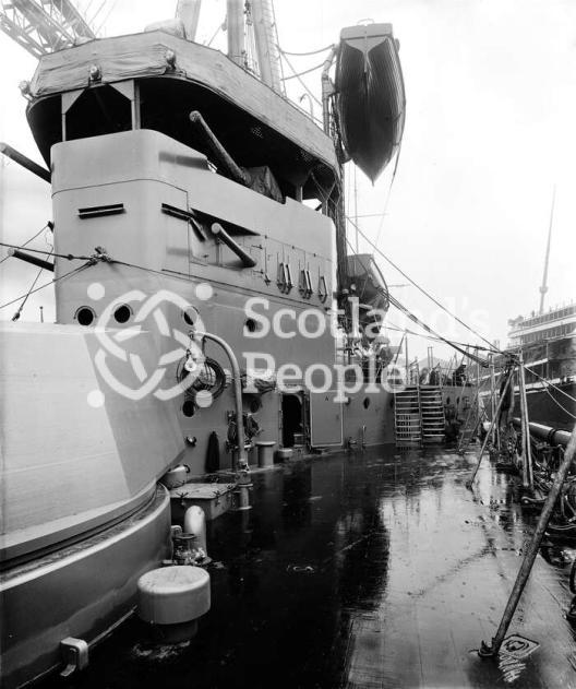 HMAS Australia (402) HMAS Australia (402)