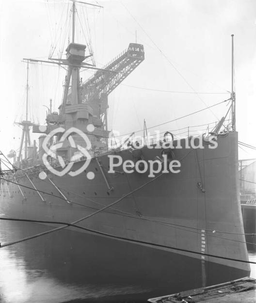 HMAS Australia (402) HMAS Australia (402)