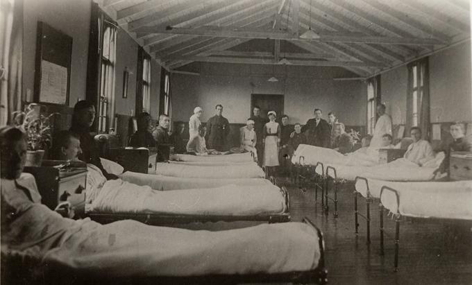 A photograph of the hospital where Sarah worked, c 1917. It is not known if she appears in this image – Barbara Lees, Sarah's granddaughter, noted that she was camera-shy. Courtesy of The Devil’s Porridge Museum.