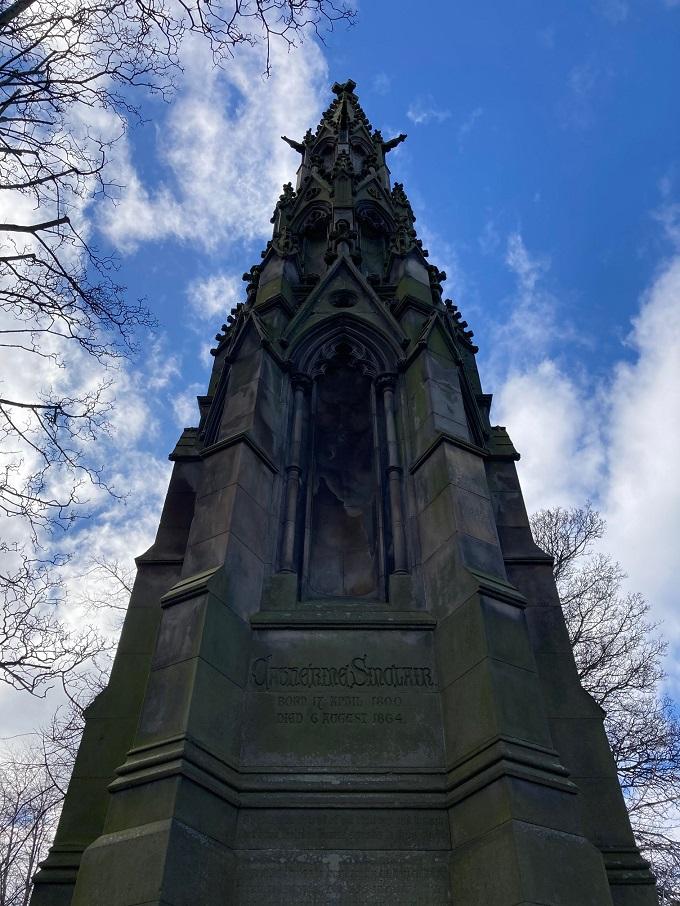 featureCatherineSinclairMonument