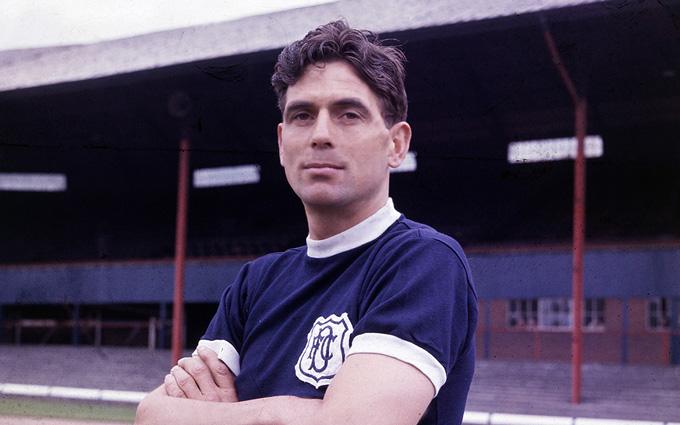 Gordon Smith in his Dundee Football Club strip. Credit: courtesy of Dundee Football Club