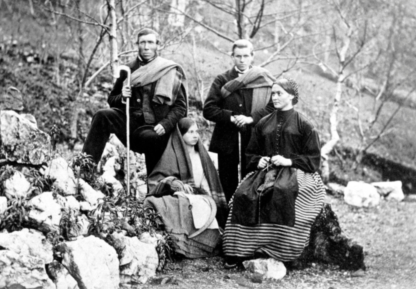 Black and white archival photograph of estate workers at Glen Creran 1866